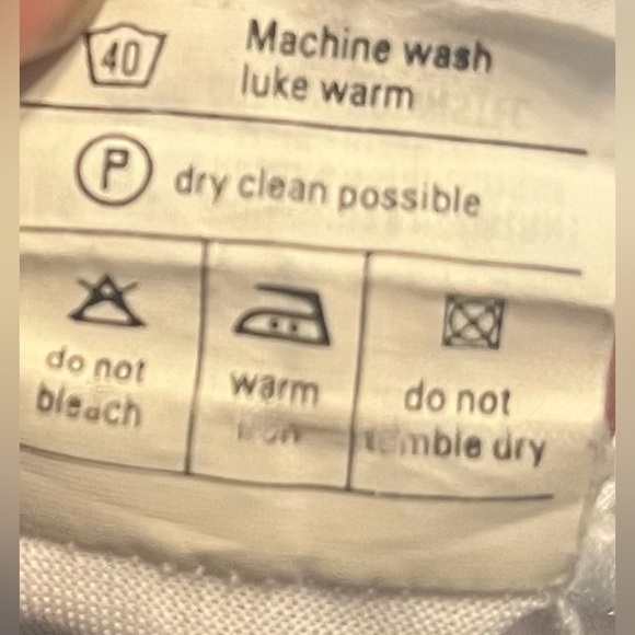 Hanro Switzerland 100% cotton Elegant White Lace Nightgown, size Large - Picture 6 of 7